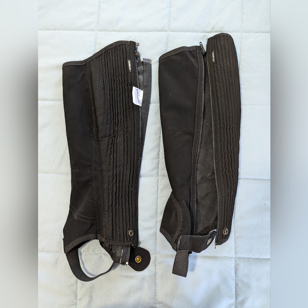 Dublin East Care Black Half Chaps
